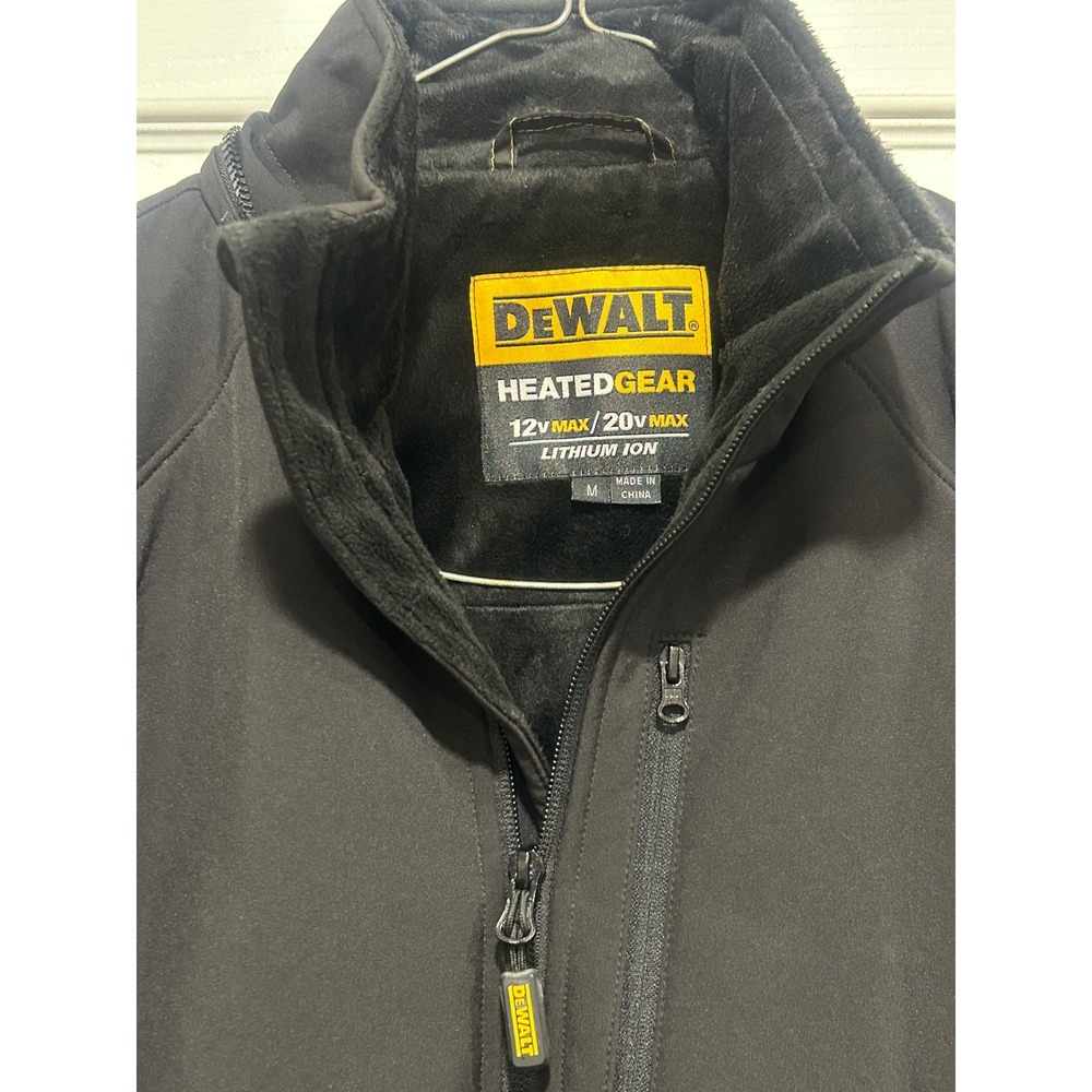 DeWalt Heated Gear Jacket Black Gray Softshell 12V/20V MAX Lithium Ion Medium - Picture 4 of 8